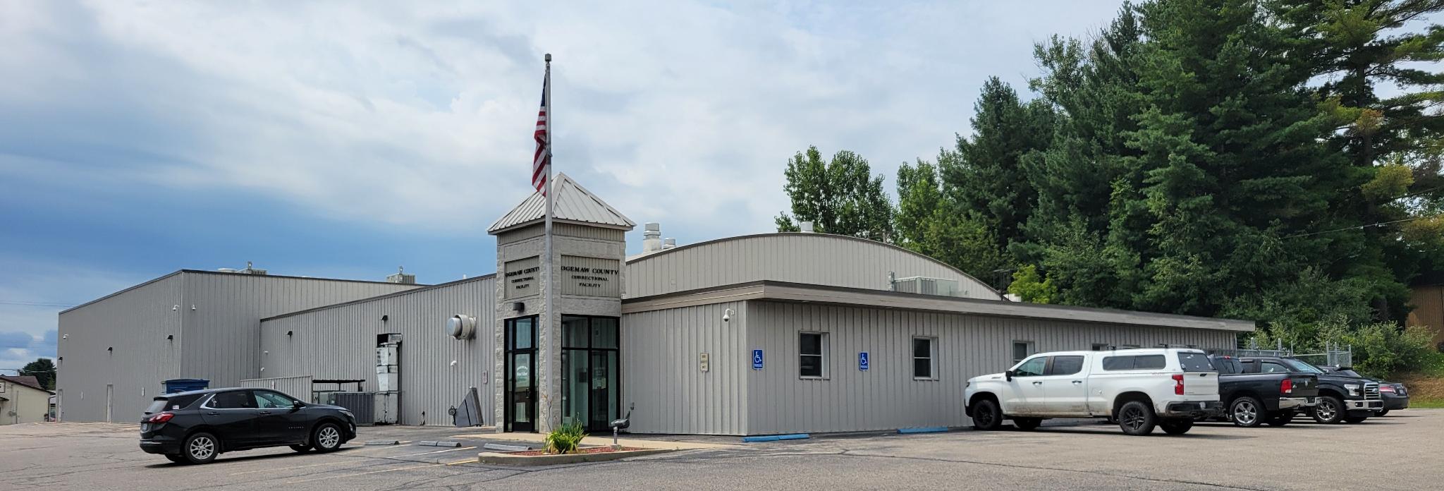 Sheriff suggests housing Grand Traverse County inmates at Ogemaw County